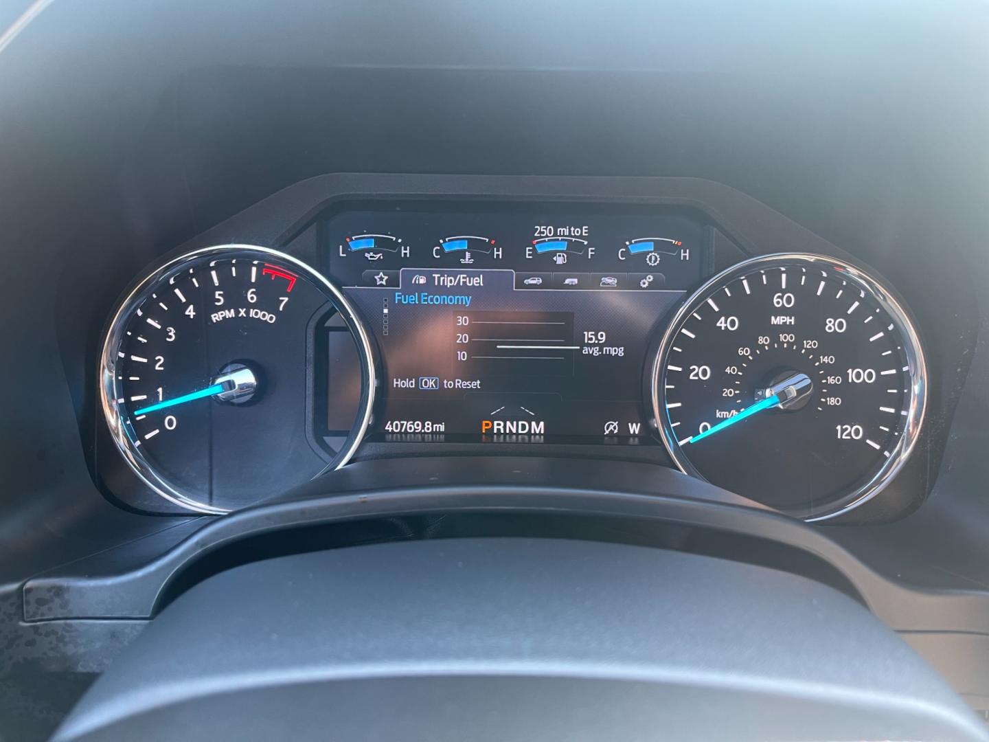 2021 Gray /Black Ford Expedition Limited 302A 4WD (1FMJU2AT0ME) with an 3.5L V6 DOHC 24V TWIN TURBO engine, 10 Speed Auto transmission, located at 11115 Chardon Rd. , Chardon, OH, 44024, (440) 214-9705, 41.580246, -81.241943 - Photo#28